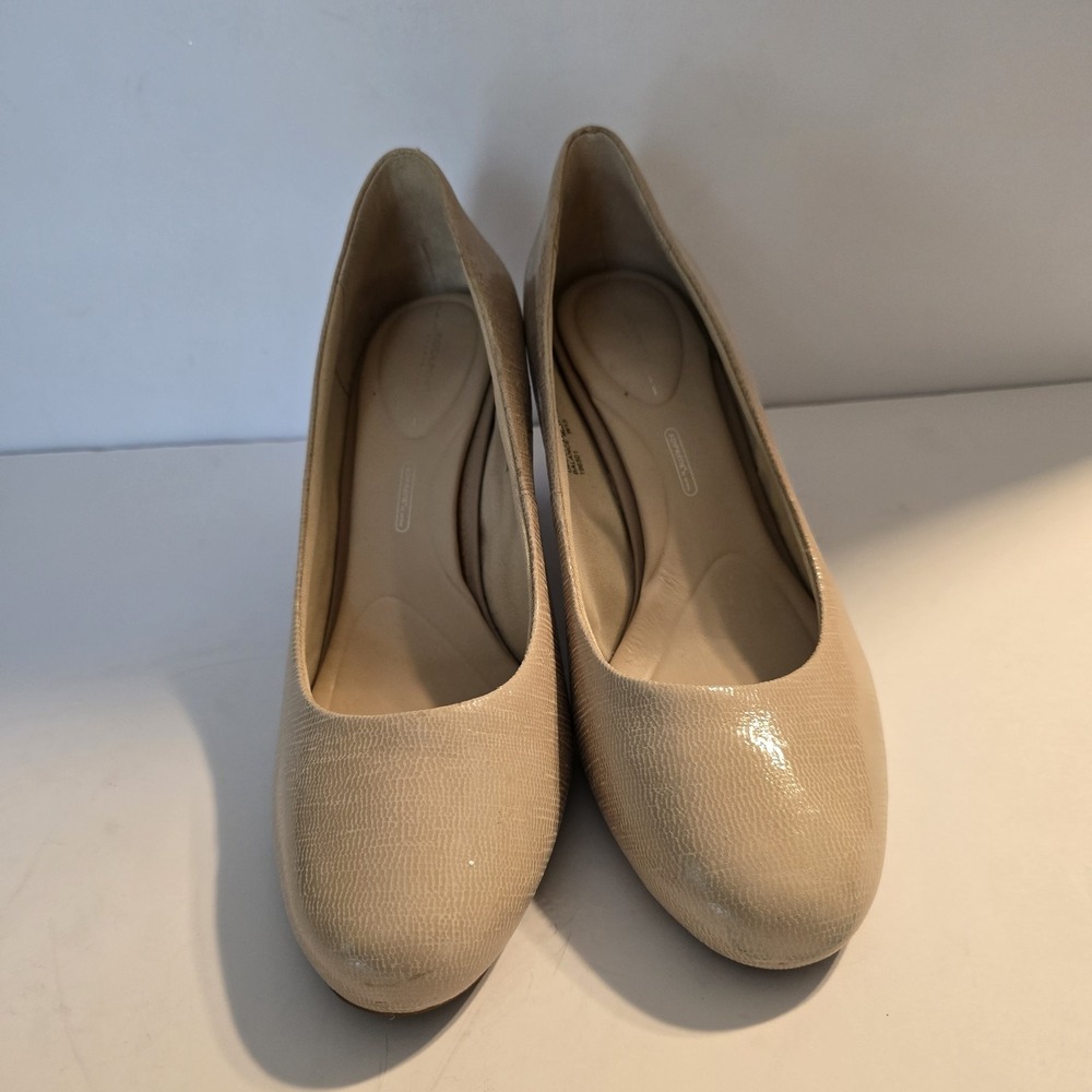 Rockport Total Motion Beige Lizard Embossed Patent Leather Block Heel Pumps 8W